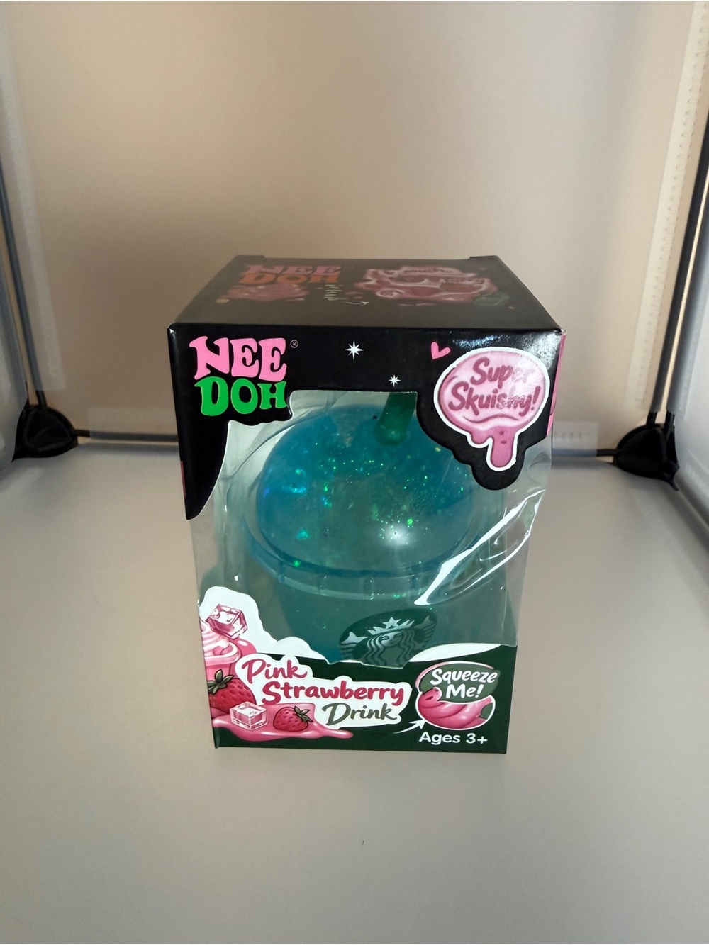 Needoh Pink Strawberry Drink Squishy🍓🥤Blue